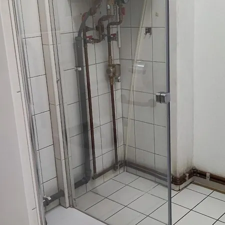 Mega Fuenf Schlafzimmer Nur Einzelbetten 198qm Bis 12 Personen Mit Parkpl Grill Wlan Lägenhet *